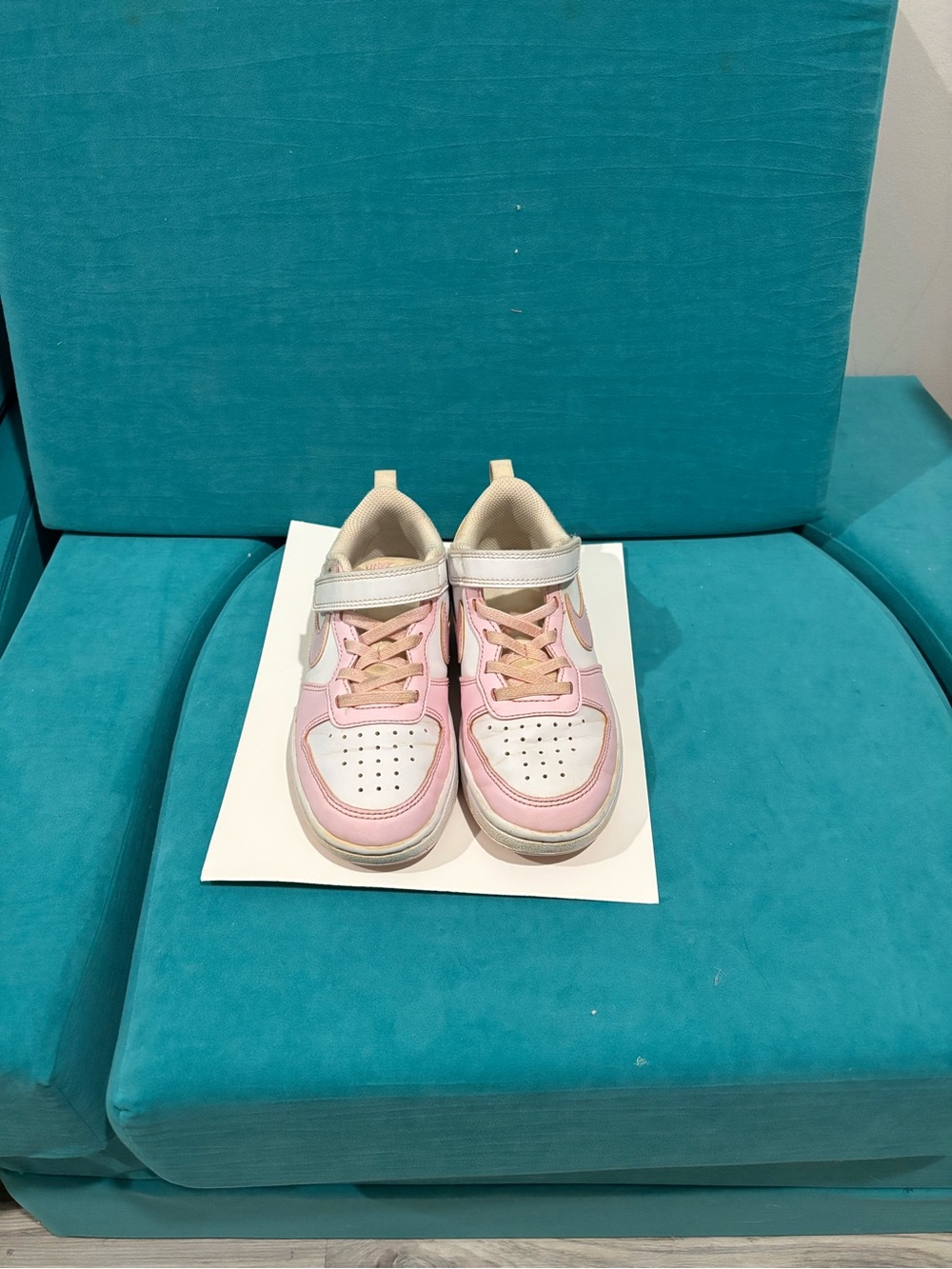 Girls Nike Court Borough Low